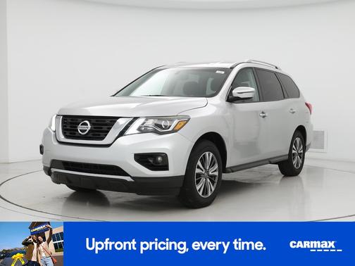2017 Nissan Pathfinder SV
