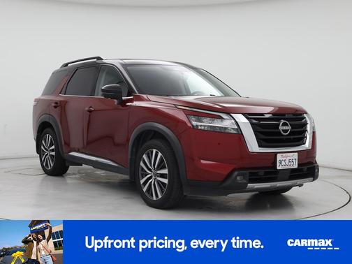 2022 Nissan Pathfinder Platinum