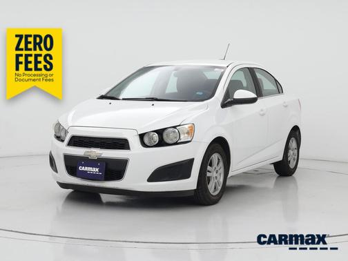 White 2016 Chevrolet Sonic LT