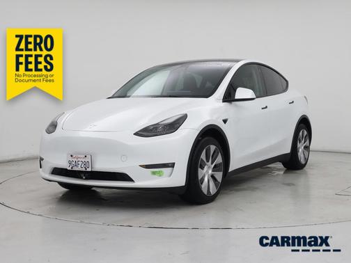 White 2023 Tesla Model Y Long Range