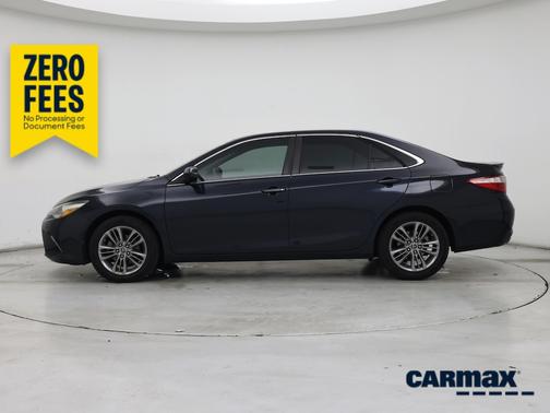 Blue 2015 Toyota Camry SE