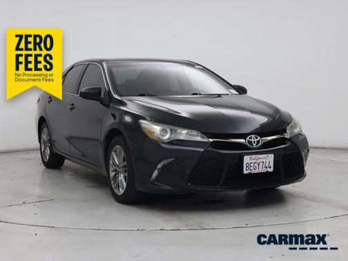 Blue 2015 Toyota Camry SE