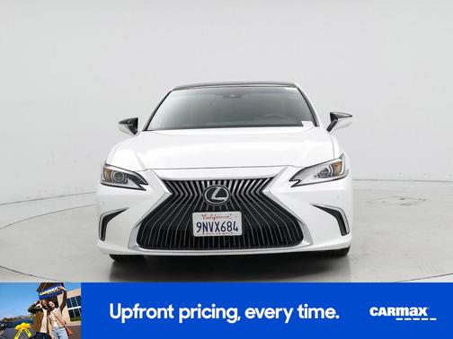 Pearl 2021 Lexus ES 350