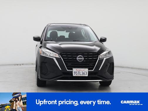 Black 2022 Nissan Kicks S