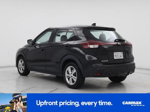 Black 2022 Nissan Kicks S