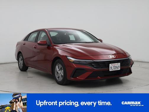 2024 Hyundai ELANTRA SE