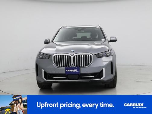 Gray 2024 BMW X5 xDrive40i