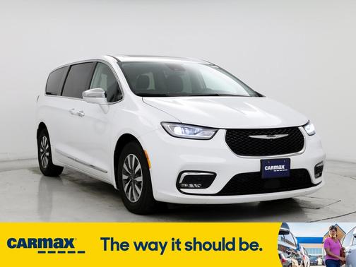 2022 Chrysler Pacifica Hybrid Limited