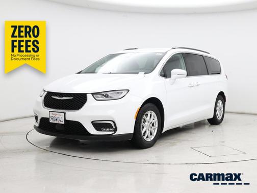 White 2022 Chrysler Pacifica Touring L