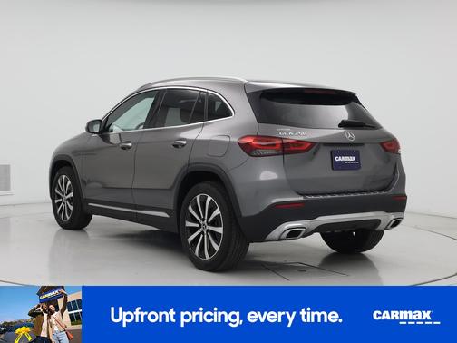 Gray 2022 Mercedes-Benz GLA 250