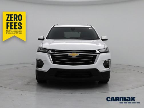 White 2023 Chevrolet Traverse LT Leather
