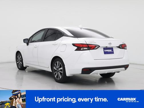 2022 Nissan Versa SV