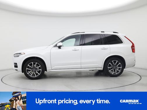 White 2019 Volvo XC90 T6 Momentum