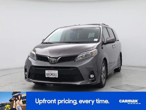 2019 Toyota Sienna SE
