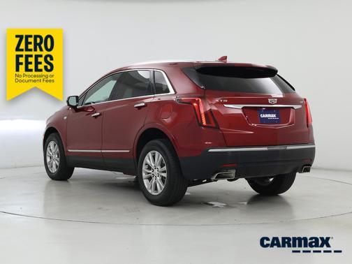 Red 2022 Cadillac XT5 Luxury