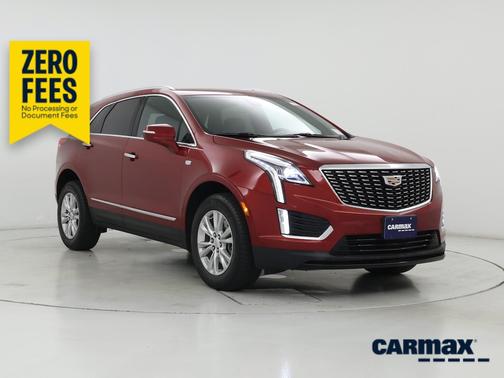 Red 2022 Cadillac XT5 Luxury