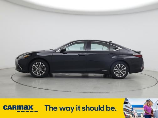 2022 Lexus ES 300h