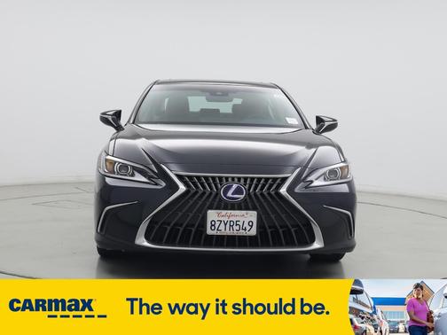 2022 Lexus ES 300h