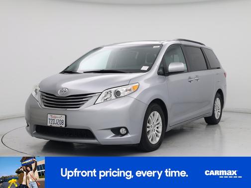 2017 Toyota Sienna XLE
