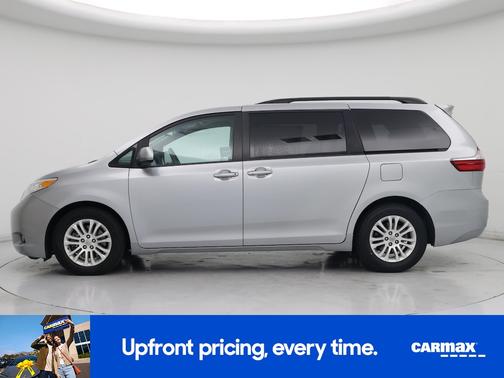 2017 Toyota Sienna XLE