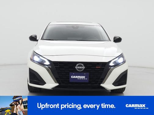 White 2023 Nissan Altima SR