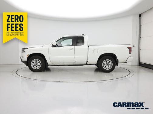 White 2024 Nissan Frontier S