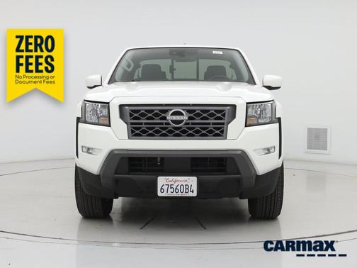 White 2024 Nissan Frontier S