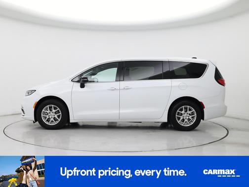 2024 Chrysler Pacifica Touring