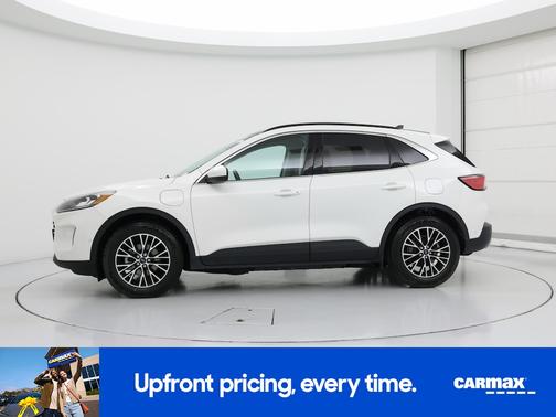 2022 Ford Escape PHEV Titanium