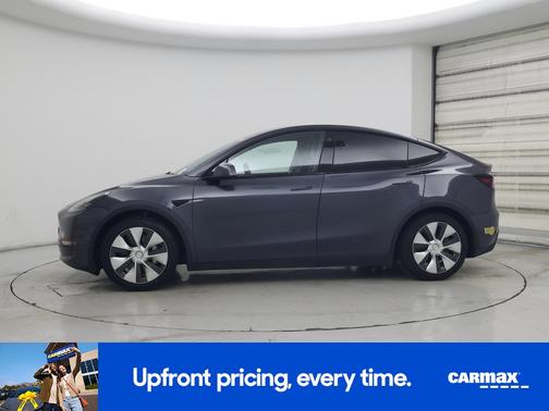 Gray 2022 Tesla Model Y Long Range