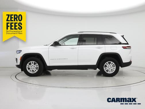 White 2023 Jeep Grand Cherokee Laredo