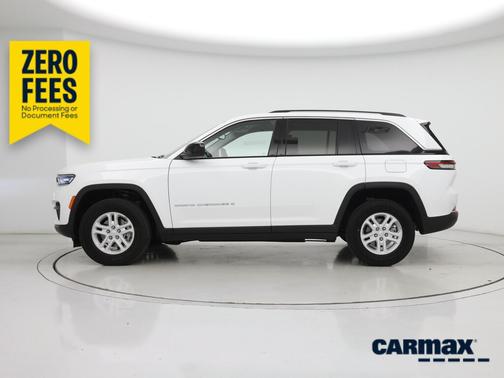 White 2023 Jeep Grand Cherokee Laredo