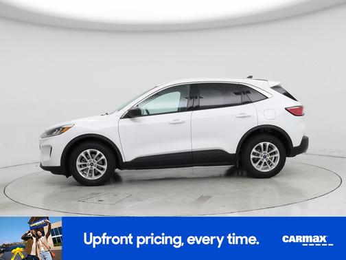 White 2022 Ford Escape SE