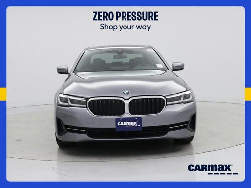 Gray 2023 BMW 530 I