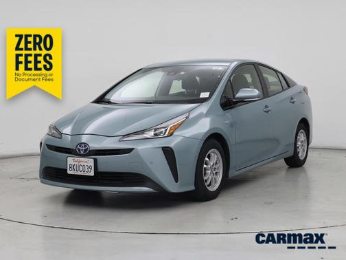 Green 2019 Toyota Prius LE