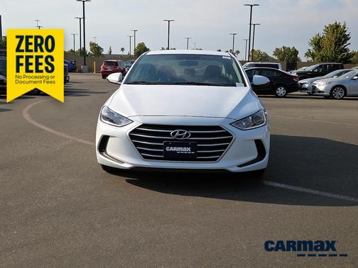 White 2018 Hyundai ELANTRA SEL