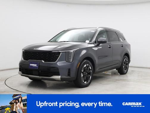 Gray 2024 Kia Sorento S