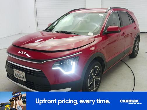 Red 2024 Kia Niro EX