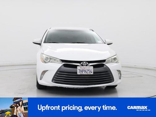 White 2015 Toyota Camry LE
