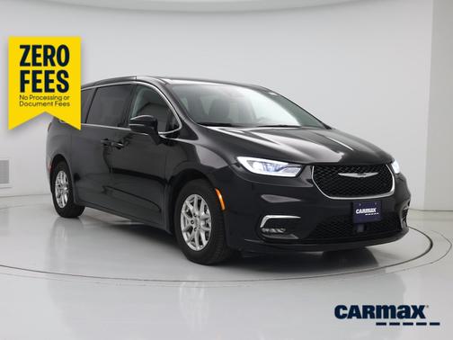Black 2024 Chrysler Pacifica Limited