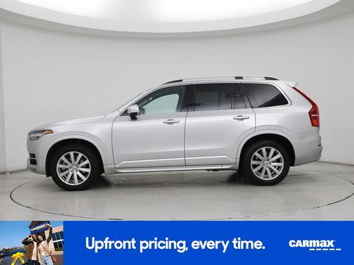 2016 Volvo XC90 T6 Momentum