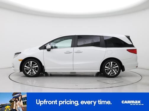 White 2024 Honda Odyssey Touring