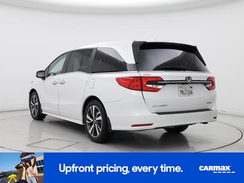 White 2024 Honda Odyssey Touring