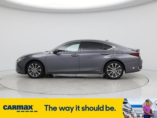 2021 Lexus ES 300h 