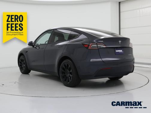 Gray 2024 Tesla Model Y Long Range