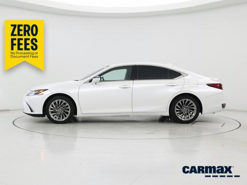 White 2024 Lexus ES 300h Luxury