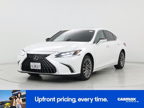 White 2024 Lexus ES 300h Luxury