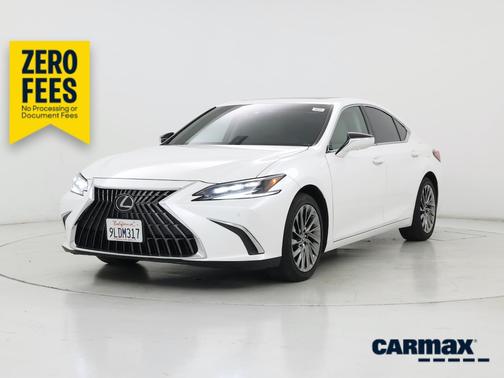White 2024 Lexus ES 300h Luxury