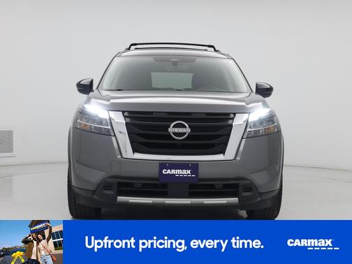 Gray 2023 Nissan Pathfinder Platinum