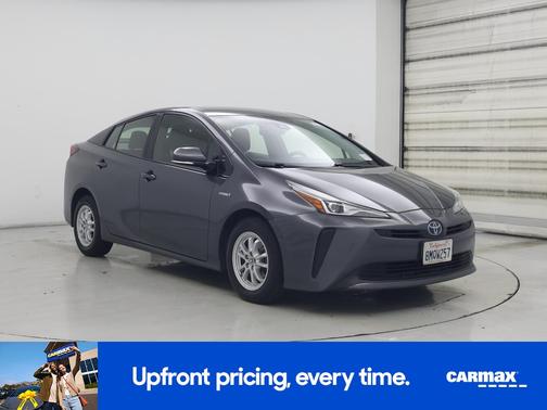 Gray 2019 Toyota Prius LE